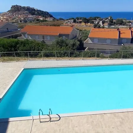 Smeralda Sea View Apartament *