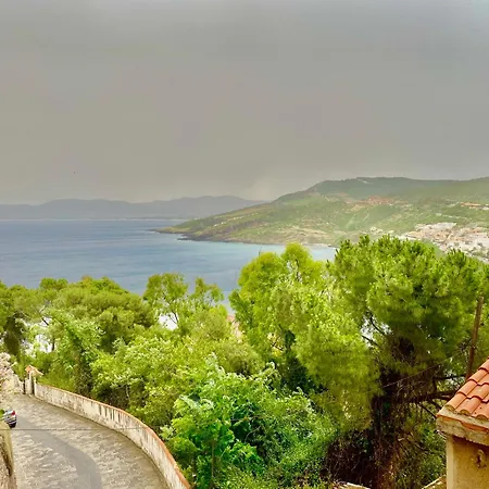 Smeralda Sea View 公寓 卡斯特尔萨多
