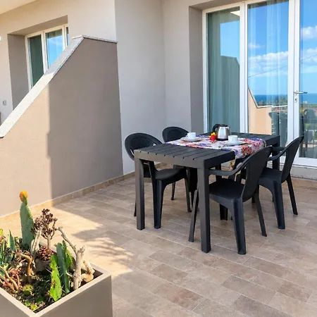 公寓 Smeralda Sea View